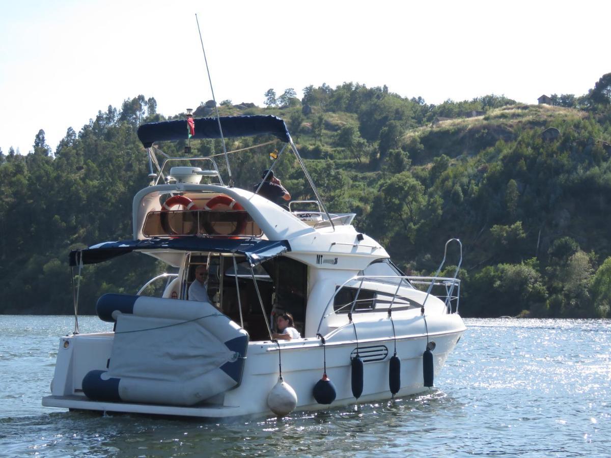 Aquadouro Yacht Radames - Sleep Boat Experience Hotel กัสเตโล เด ไปวา ภายนอก รูปภาพ