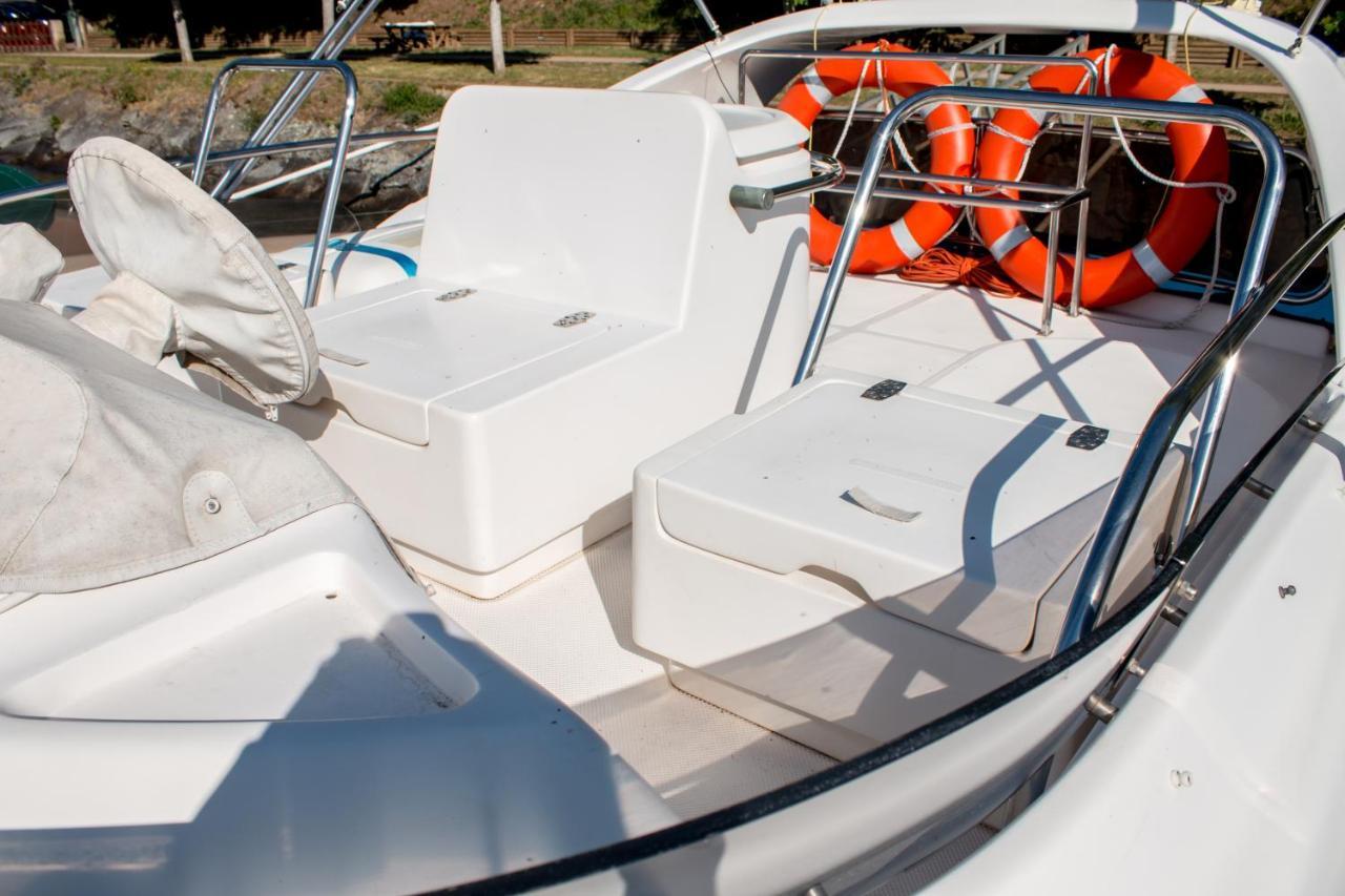 Aquadouro Yacht Radames - Sleep Boat Experience Hotel กัสเตโล เด ไปวา ภายนอก รูปภาพ